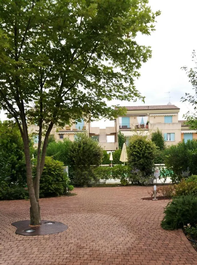 Family Garden Apartment - Borgo Dei Fiori Lido di Jesolo